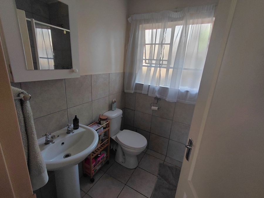 1 Bedroom Property for Sale in Doringkruin North West